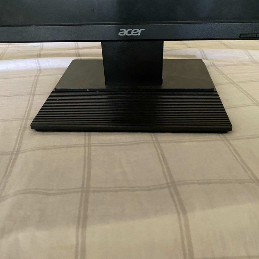 PC screen - Picture 2 of 5